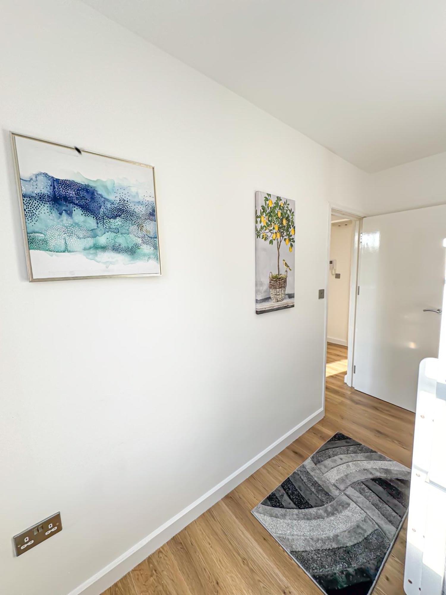 Luxury Flat For 6 - 5 Min Walk From Camden Market Hw4 ลอนดอน ภายนอก รูปภาพ