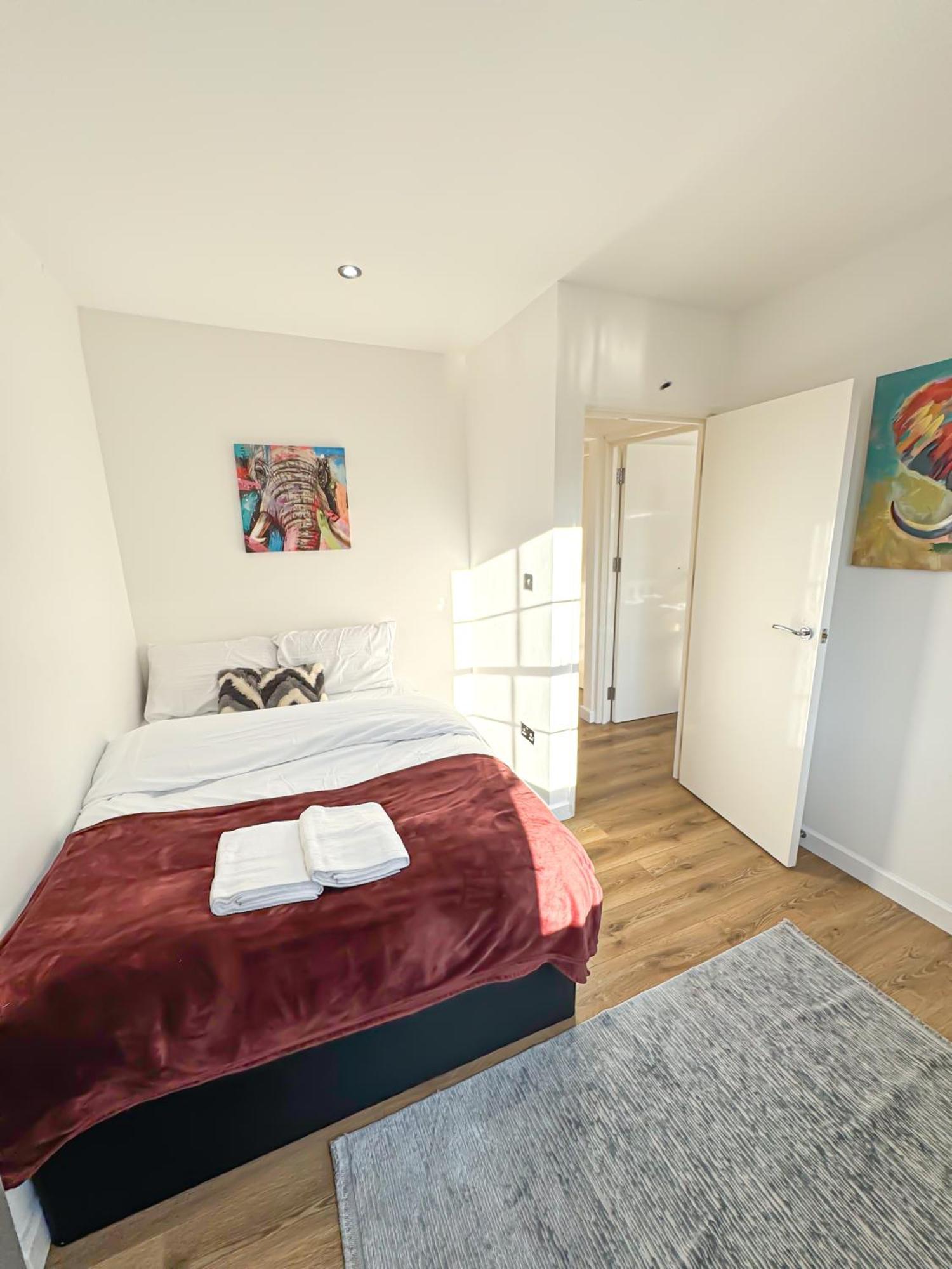 Luxury Flat For 6 - 5 Min Walk From Camden Market Hw4 ลอนดอน ภายนอก รูปภาพ