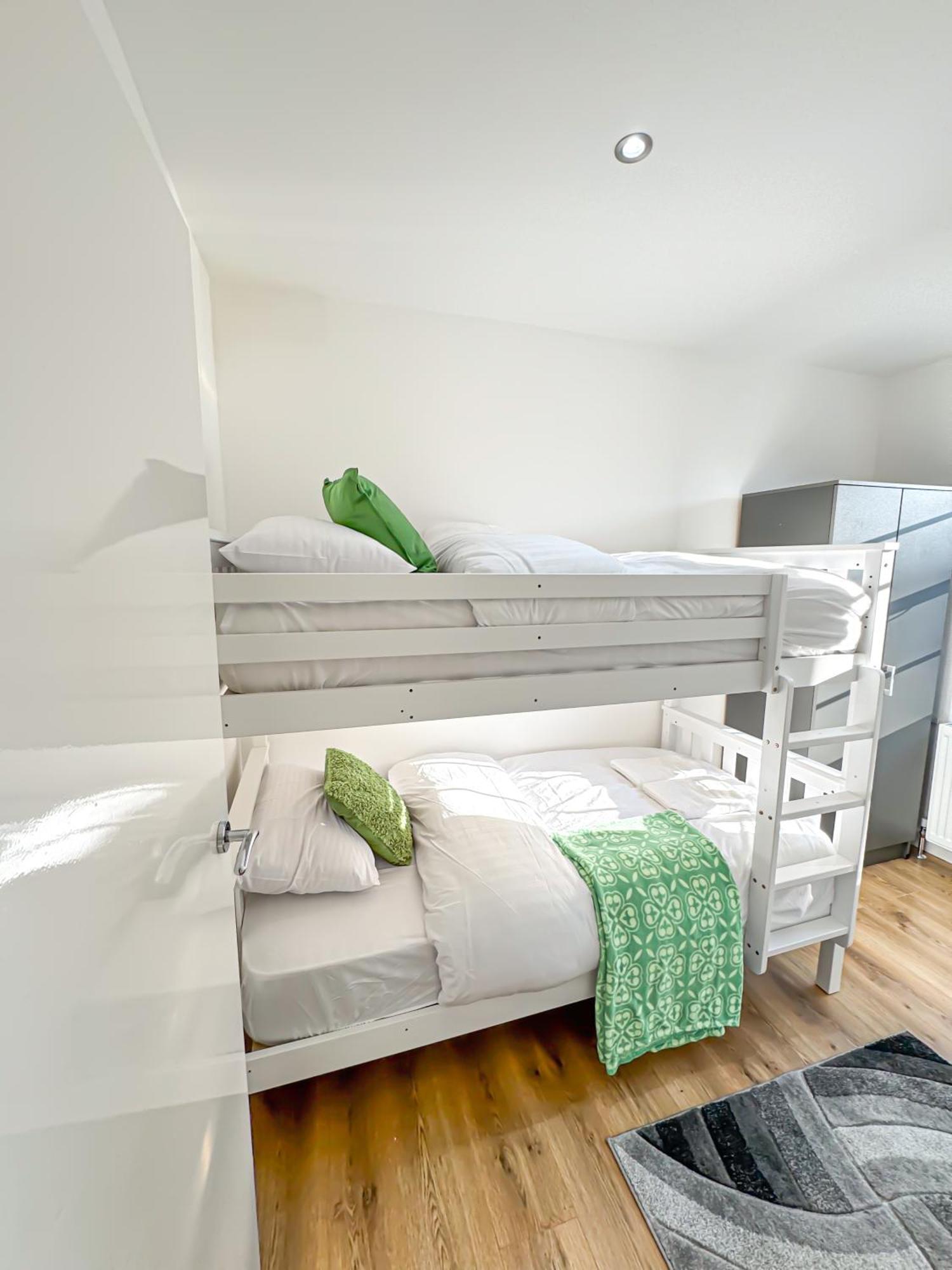 Luxury Flat For 6 - 5 Min Walk From Camden Market Hw4 ลอนดอน ภายนอก รูปภาพ