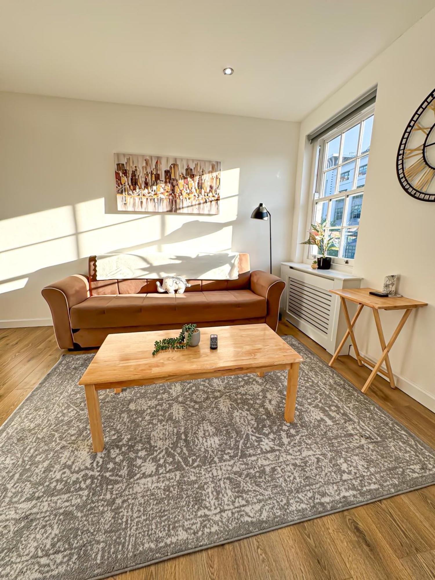 Luxury Flat For 6 - 5 Min Walk From Camden Market Hw4 ลอนดอน ภายนอก รูปภาพ