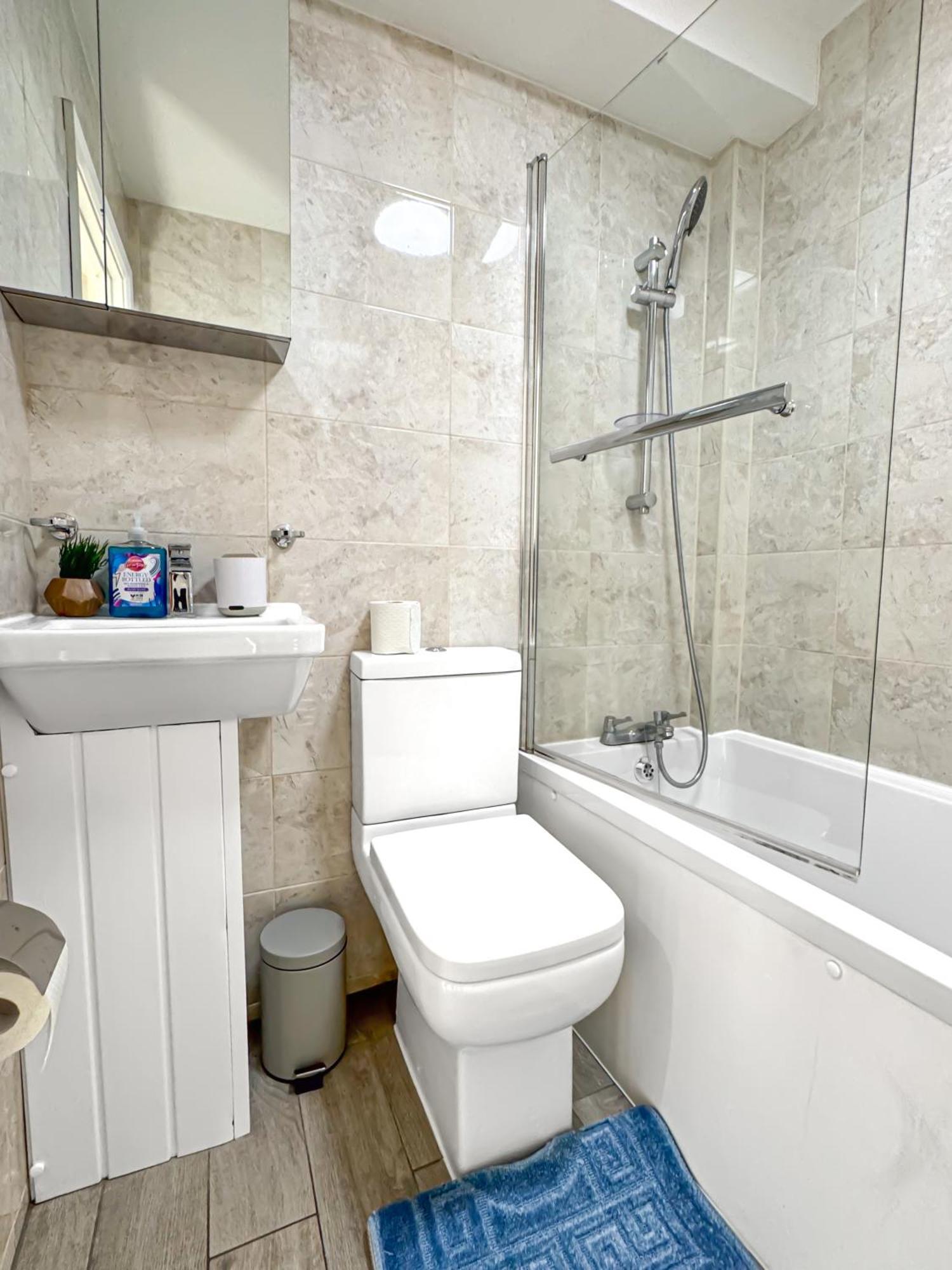 Luxury Flat For 6 - 5 Min Walk From Camden Market Hw4 ลอนดอน ภายนอก รูปภาพ