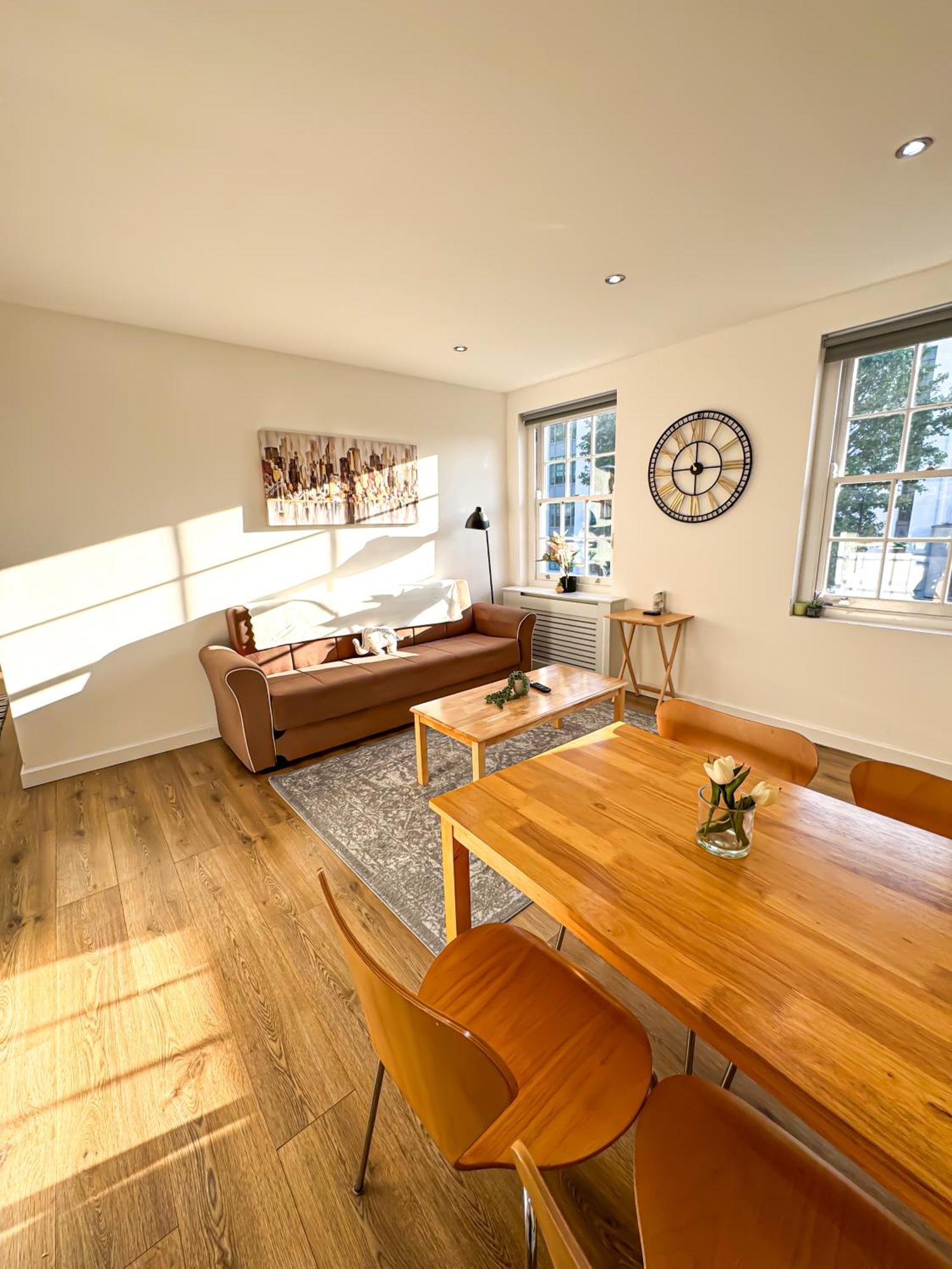 Luxury Flat For 6 - 5 Min Walk From Camden Market Hw4 ลอนดอน ภายนอก รูปภาพ