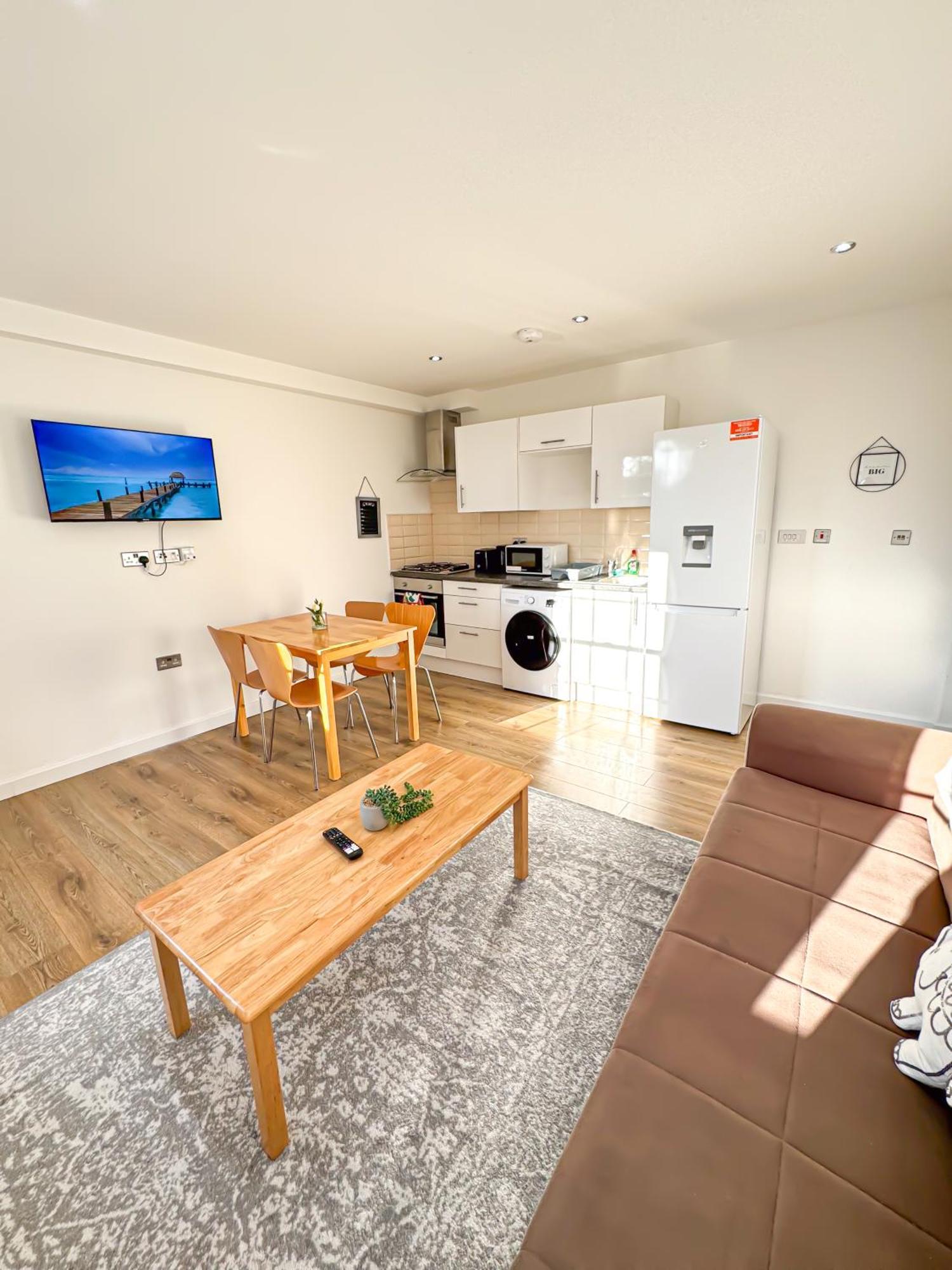 Luxury Flat For 6 - 5 Min Walk From Camden Market Hw4 ลอนดอน ภายนอก รูปภาพ