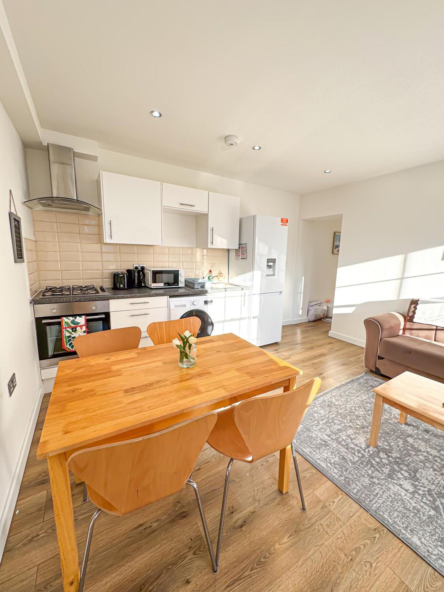 Luxury Flat For 6 - 5 Min Walk From Camden Market Hw4 ลอนดอน ภายนอก รูปภาพ